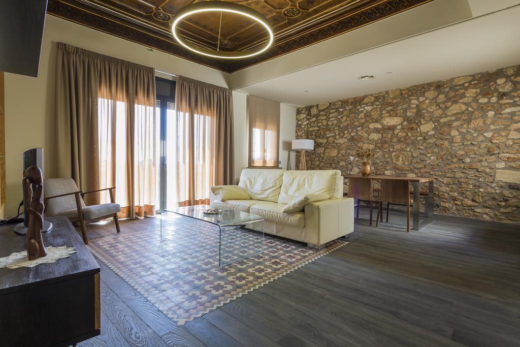 Apartment Major 33
